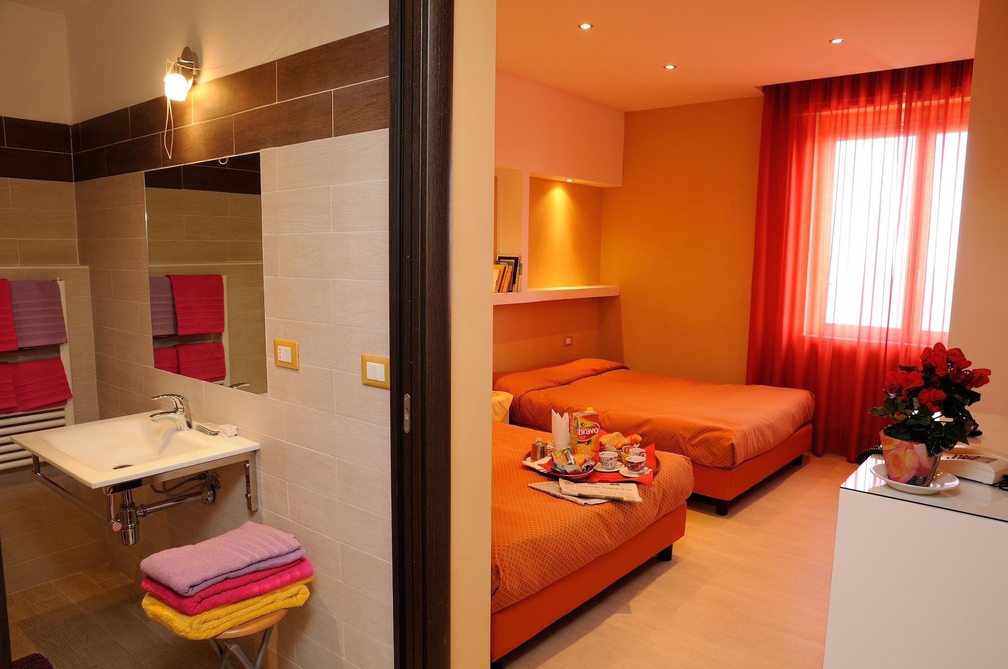 Hotel Puntabella Varazze Kültér fotó