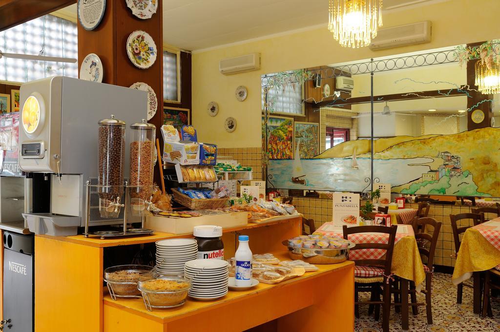 Hotel Puntabella Varazze Kültér fotó