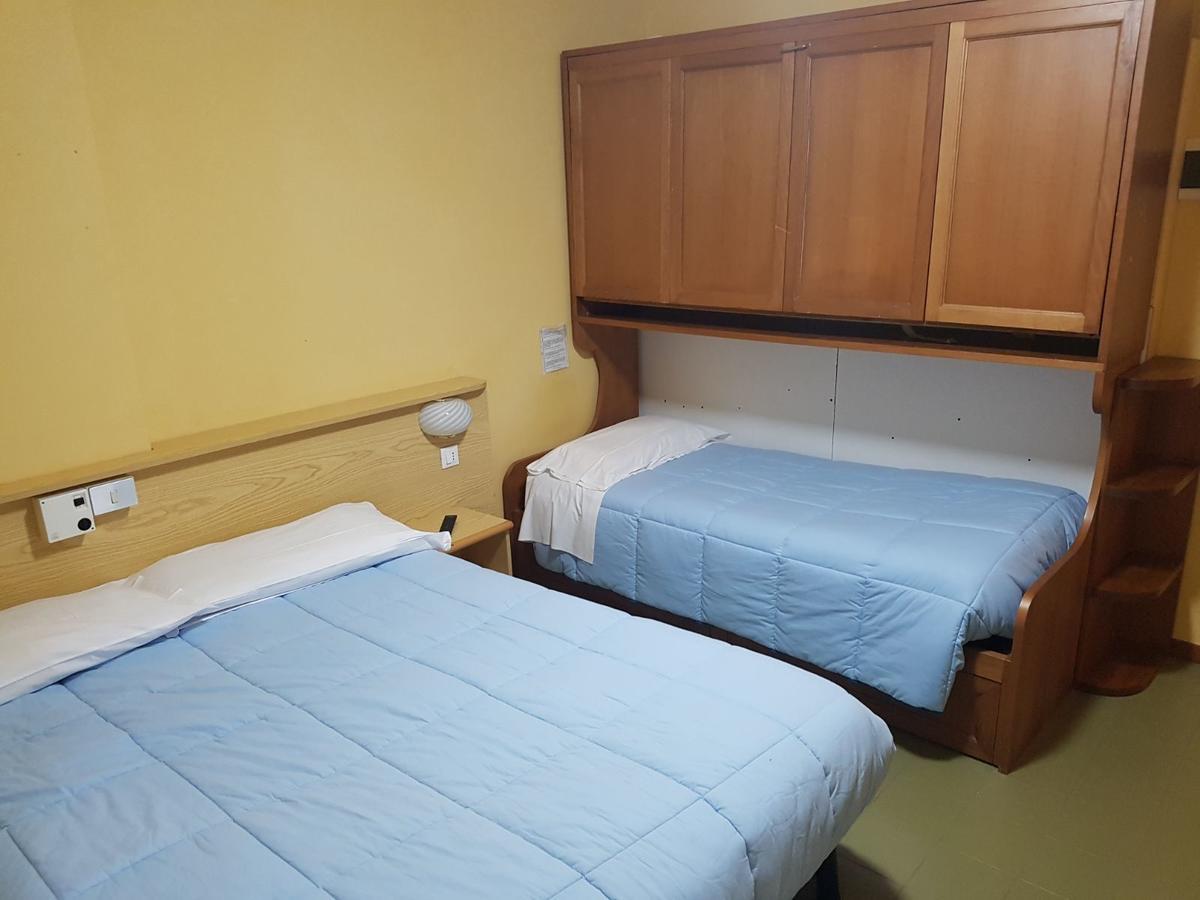 Hotel Puntabella Varazze Kültér fotó